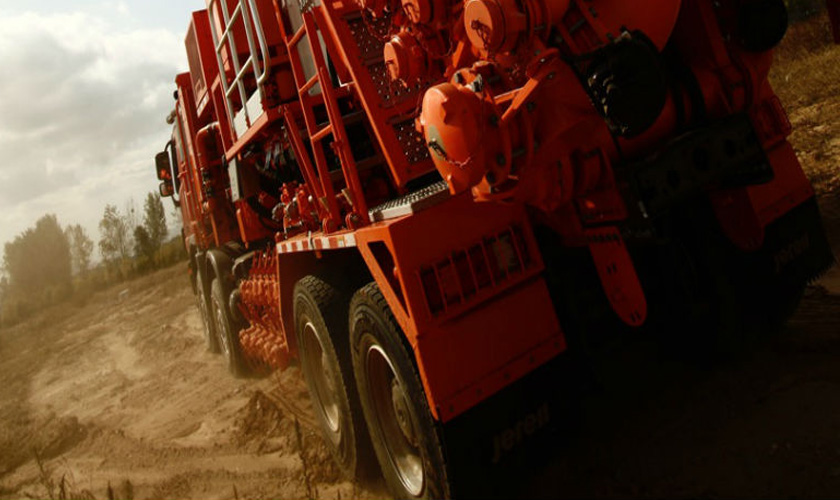 Shale future: supercritical carbon dioxide waterless fracturing